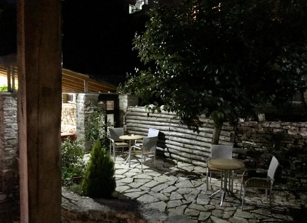 Vila Eri Gjirokaster Exterior photo