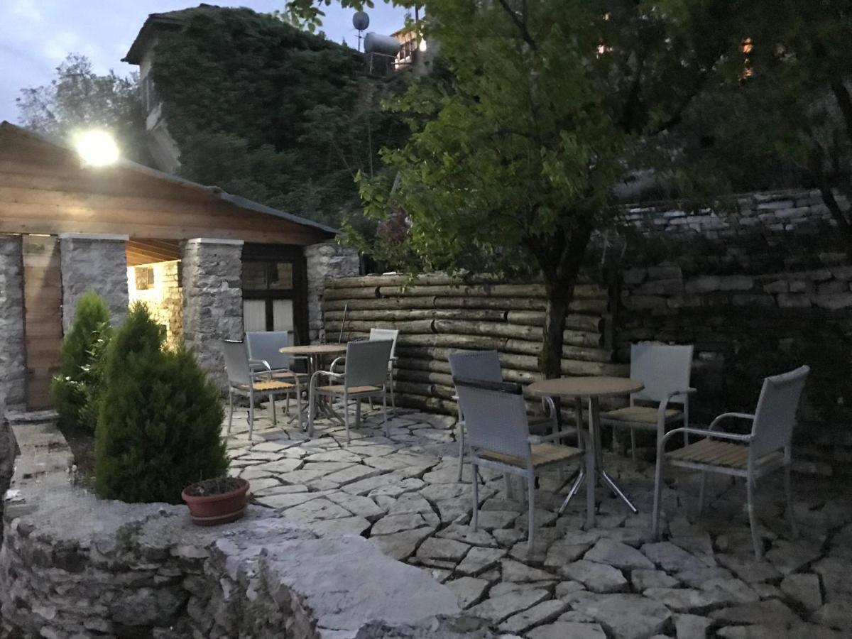 Vila Eri Gjirokaster Exterior photo
