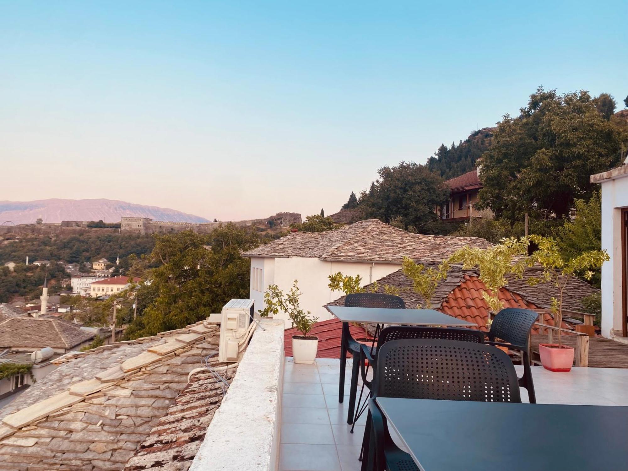Vila Eri Gjirokaster Exterior photo